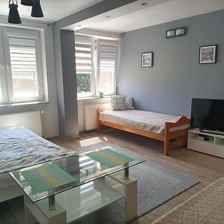 Apartament Blekit Nieba ティコチン エクステリア 写真