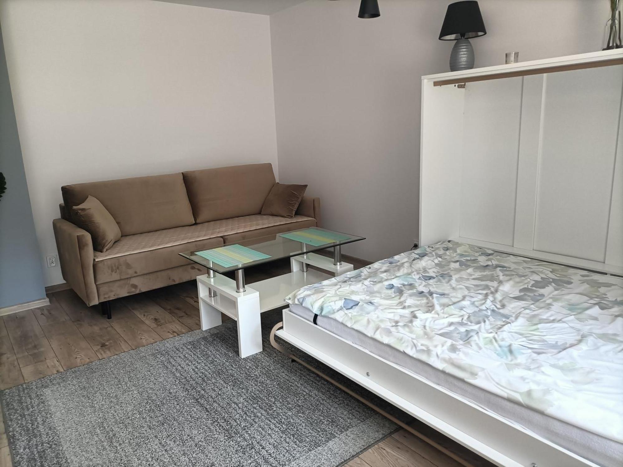 Apartament Blekit Nieba ティコチン エクステリア 写真