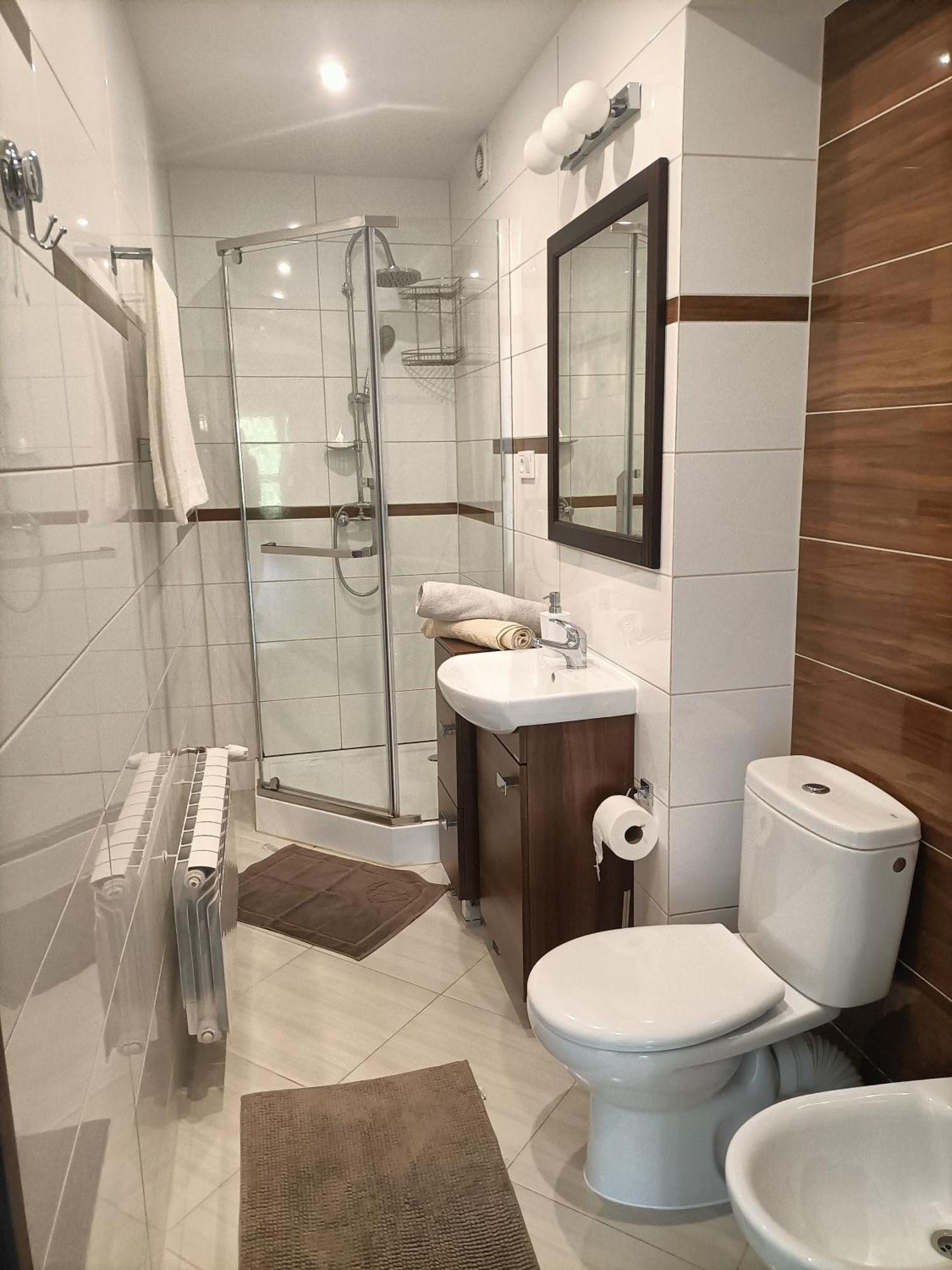 Apartament Blekit Nieba ティコチン エクステリア 写真