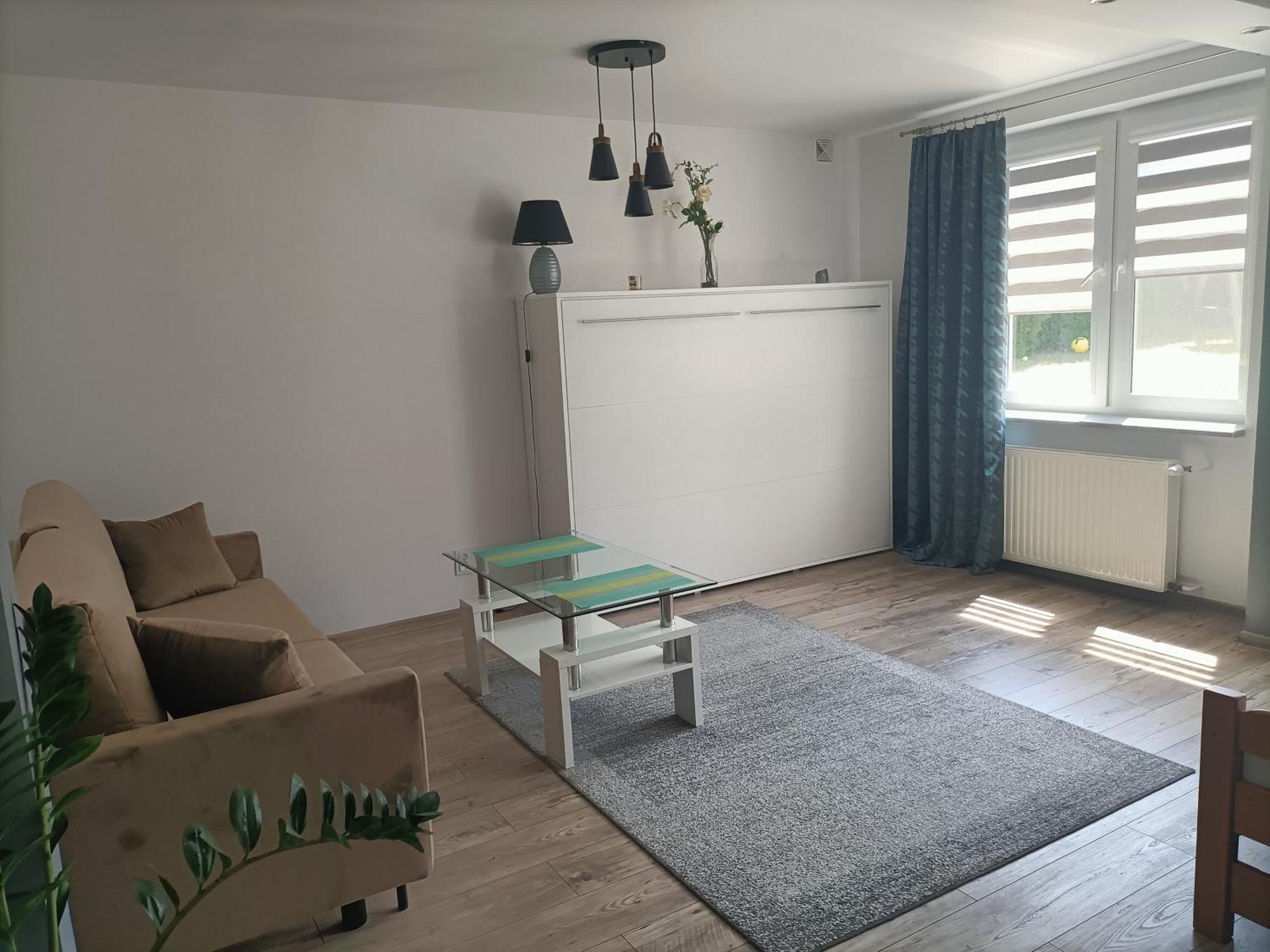 Apartament Blekit Nieba ティコチン エクステリア 写真