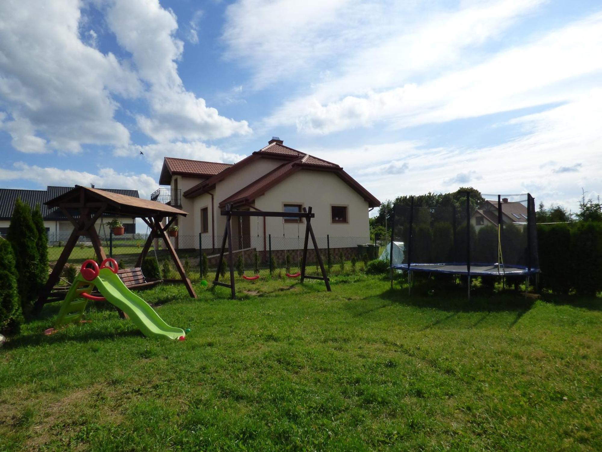 Apartament Blekit Nieba ティコチン エクステリア 写真